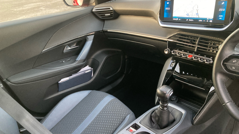 Peugeot 2008 1.2 PureTech Allure Premium 5dr Petrol Estate